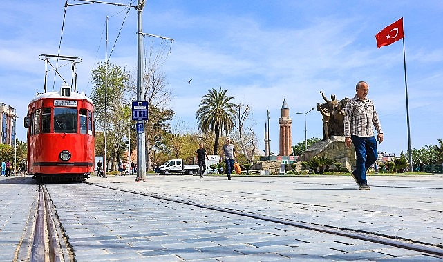 Antalya’da 19 Mayıs İçin Nostalji Tramvayı ve Toplu Ulaşım Ücretsiz Hizmete Başlıyor