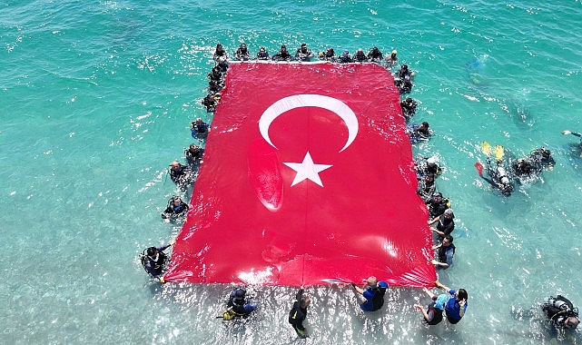 Antalya’da Deniz Dibinden Toplam 20 Ton Atık: DÇEP Etkinliklerinin Son Aşaması Konyaaltı’nda Tamamlandı