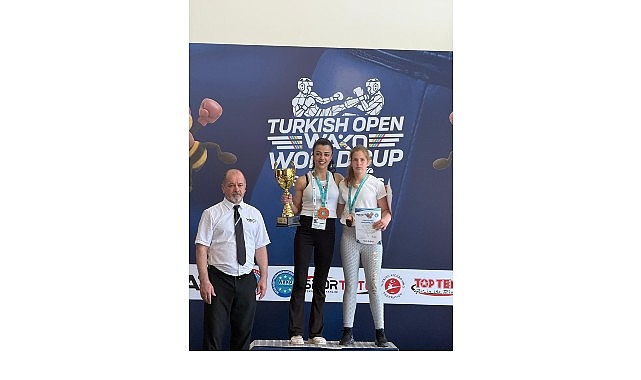 Antalya’da Dünya Kupası Zaferi: Emine Arslan Altın Madalyayla Taçlandı