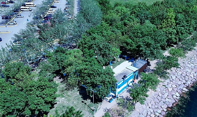 Antik Balık İzmit Sahili’nde Üçüncü Şubesini Açtı: Balık Dürüm ve Ses Getiren Lezzet