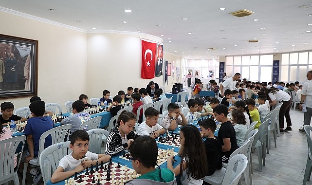 Aydın’da Geleneksel Satranç Turnuvası: Çocukların Zihinsel Gelişimine Destek ve Spor Sevgisine Yeni Üstün Adımlar