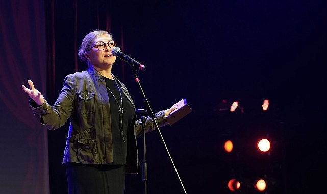 Bir Ziyaret Oyunuyla Başarı Gecesi: Filmsan Tiyatro Ödülleri’nde Kadın Oyuncu Ödülü Şebnem Köstem’e