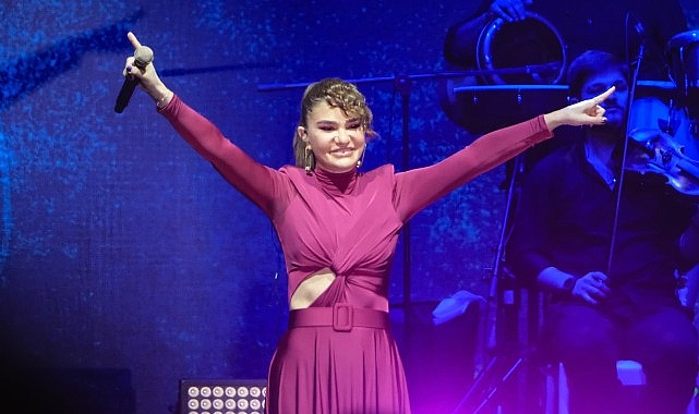 Emiralem Çilek Festivali Uluslararası Boyutla Büyüyor: Üretici ve Ziyaretçilerden Yoğun İlgi