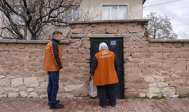 Gönül Belediyeciliğiyle Yaşlılarımıza Özel Ziyaretler: Evde Duygusal Bağlar Güçleniyor