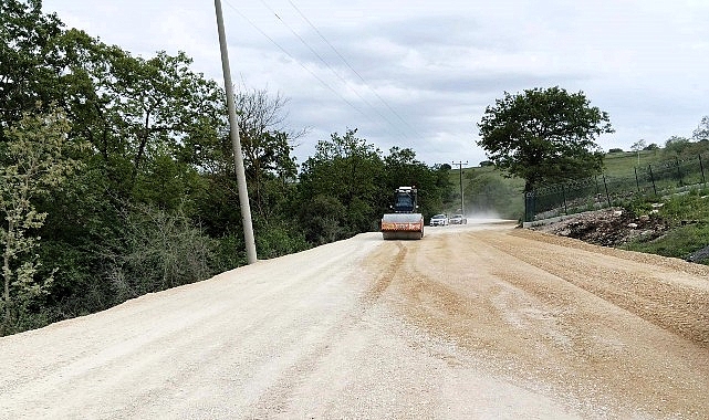 Kandıra’da Üstyapı Yenilikleriyle Kırsal Yol Ağı Modernleşiyor