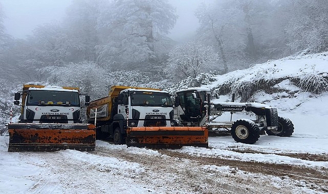 Kartepe’de Kar Yağışına Karşı Anında Müdahale: Bayramda Kesintisiz Hizmet