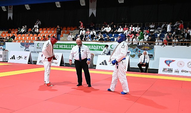 Kemer’de JJIF Combat Dünya Jujitsu Şampiyonası Başladı: Türkiye 65 Sporcu ile Katılıyor