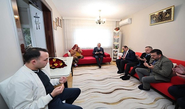Kocaeli Büyükşehir Belediye Başkanı Şehit Ailesiyle Bayramlaştı: Her Zaman Yanınızdayız