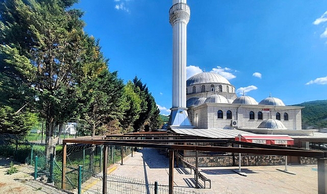 Kocaeli’de Cami ve Mescitlerde Bayram Öncesi Bakım ve Yenileme Hareketliliği