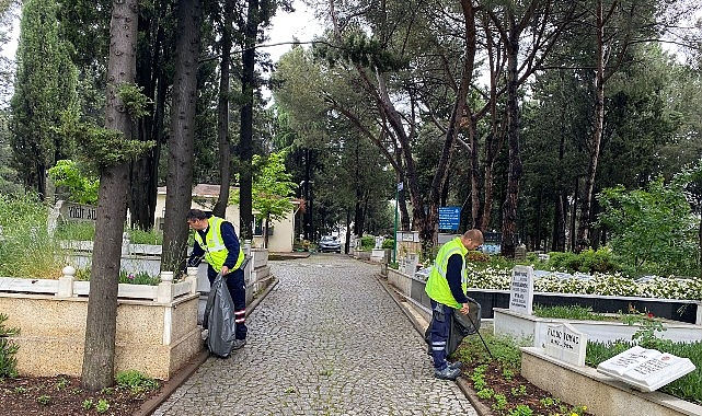 Kurban Bayramı Öncesi Mezarlık Temizlik Çalışmaları Maltepe’de