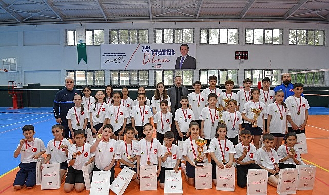 Osmangazi Belediyespor Badminton Altyapısından Türkiye Şampiyonlukları Zinciri