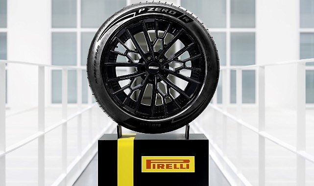 P Zero R ve P Zero Trofeo RS: Ultra Yüksek Performanslı Pirelli Lastikleri Yenileme Pazarında