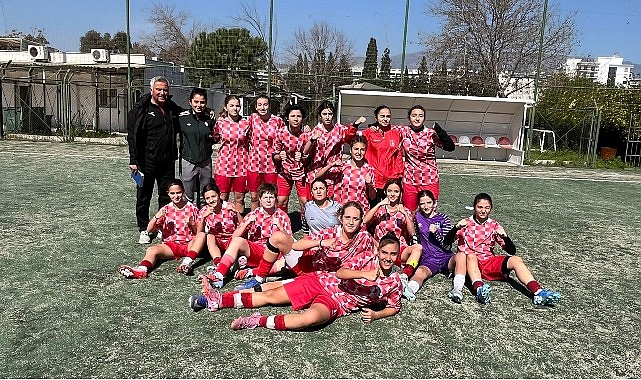 U-17 Kızlar Gelişim Ligi 13. Grup Şampiyonu: Konak Belediyespor ve Gol Krallığıyla Dikkat Çekti Azra Dede