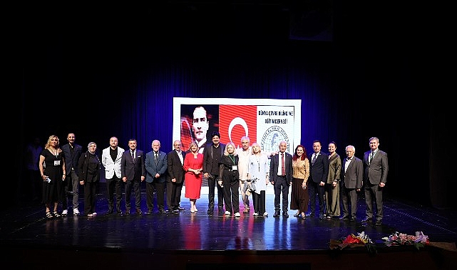 2. Yüzyıl Cumhuriyet Ödülleri: Çevre Bilinci ve Toplumsal Dayanışma İçin Onurlandırılan İsimler