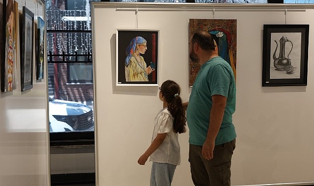 Ahenk Serüveni: Kartepe Belediye Sanat Evi’nde Yıl Sonu Resim Sergisi Açılışı ve Gezinti