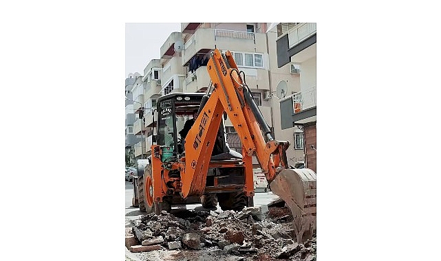 Balçova’da 3. Etap Asfaltlama: Çamlıca Sokak’ta Altyapı ve Kaldırım Yenileme Hareketliliği