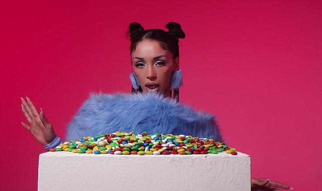 Bonibon: Bru’nun İlk EP’siyle Modern Pop’a Yeni Bir Dokunuş