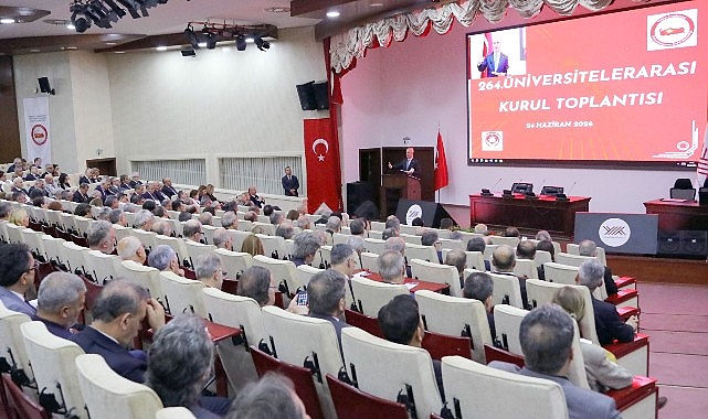 DEÜ Rektörü Bayram Yılmaz: ÜAK Toplantısında Yükseköğretimin Geleceğine Yönelik Stratejiler
