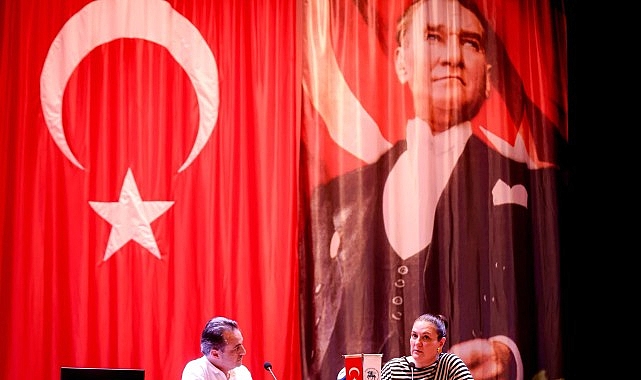 DEÜ Talks: Tuna Ortaylı ile Sanat ve Kültür İçin Çok Disiplinli Bir Buluşma