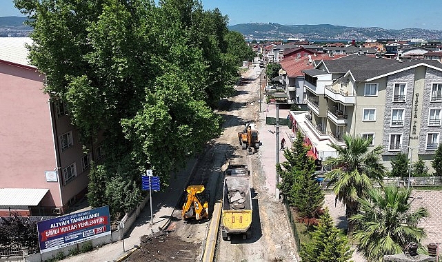Gölcük Çiftlik Mahallesi’nde Altyapı ve Üstyapı Yenileme Atakları Hız Kazandı
