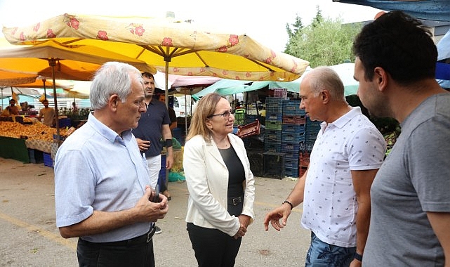 Güzelbahçe’de Pazar Ziyaretlerinde Halkla Doğrudan İletişim Vurgusu