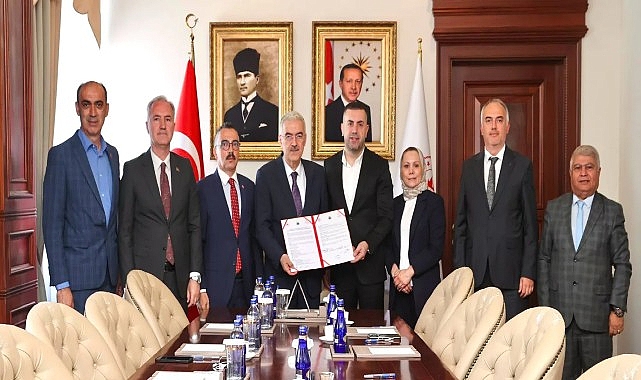 İnegöl’e Şule-Talha Timur Han Aile Sağlığı Merkezi İçin Protokol Töreni ve Yeni Yatırım Planları