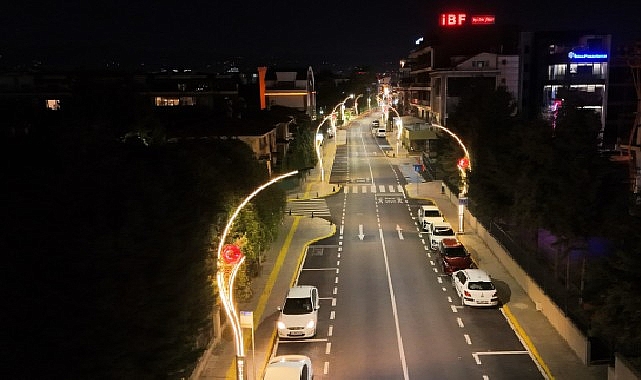 İzmit Şehit Ergün Köncü Caddesi’nde Yenilenen Tesis ve Aydınlatma Şöleni