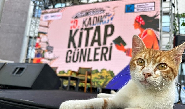 Kadıköy Kitap Günleri: İlk Haftanın Edebiyat ve Toplumsal Sohbetleri