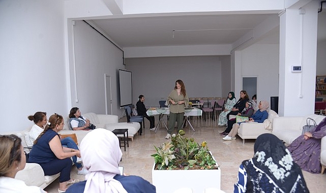 Kadınlara Yönelik Yüz Estetiği ve Doğal Bakım Semineri: Kahramankazan’da Yeni Deneyim