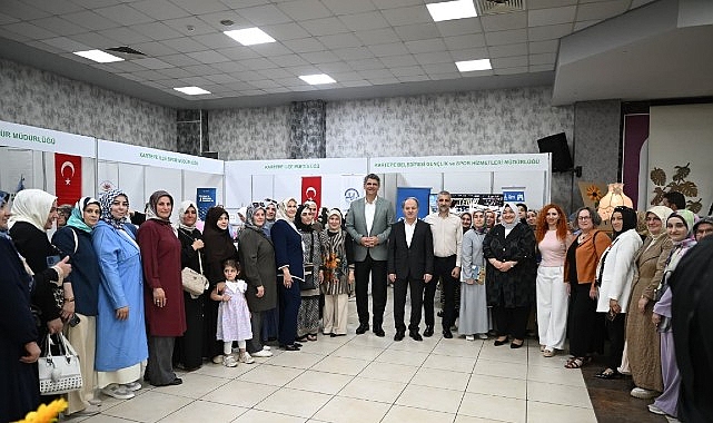 KARMEK Yıl Sonu Sergisi: Üretkenlik ve Dayanışmanın Buluşması