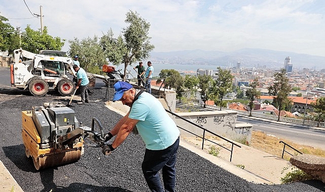 Konak’ta Doğal Gaz ve Altyapı Yenilemesiyle Sokaklar Yenileniyor