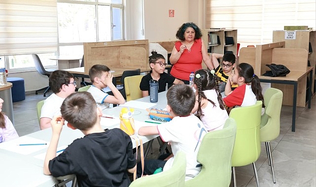 Küçük Yazarlar Atölyesi: Çocukların Edebiyatla Buluştuğu Yaratıcı Yolculuk
