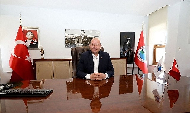 Menderes’te Okul Önü Yenilendi: Kilit Taş Yol ve Otopark Hizmeti