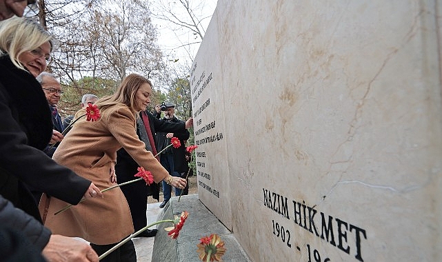 Nazım Hikmet ve Ahmed Arif Anma Etkinlikleri İzmir’de Şiirle Buluşuyor
