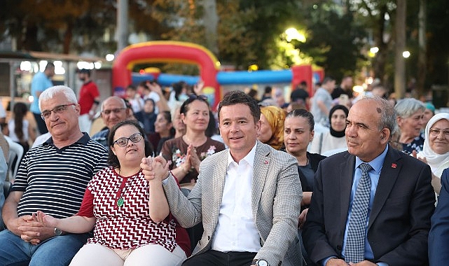 Osmangazi’de Yaz Şenlikleriyle Mahallelerren Dolu Dolu Bir Yaz Akşamı
