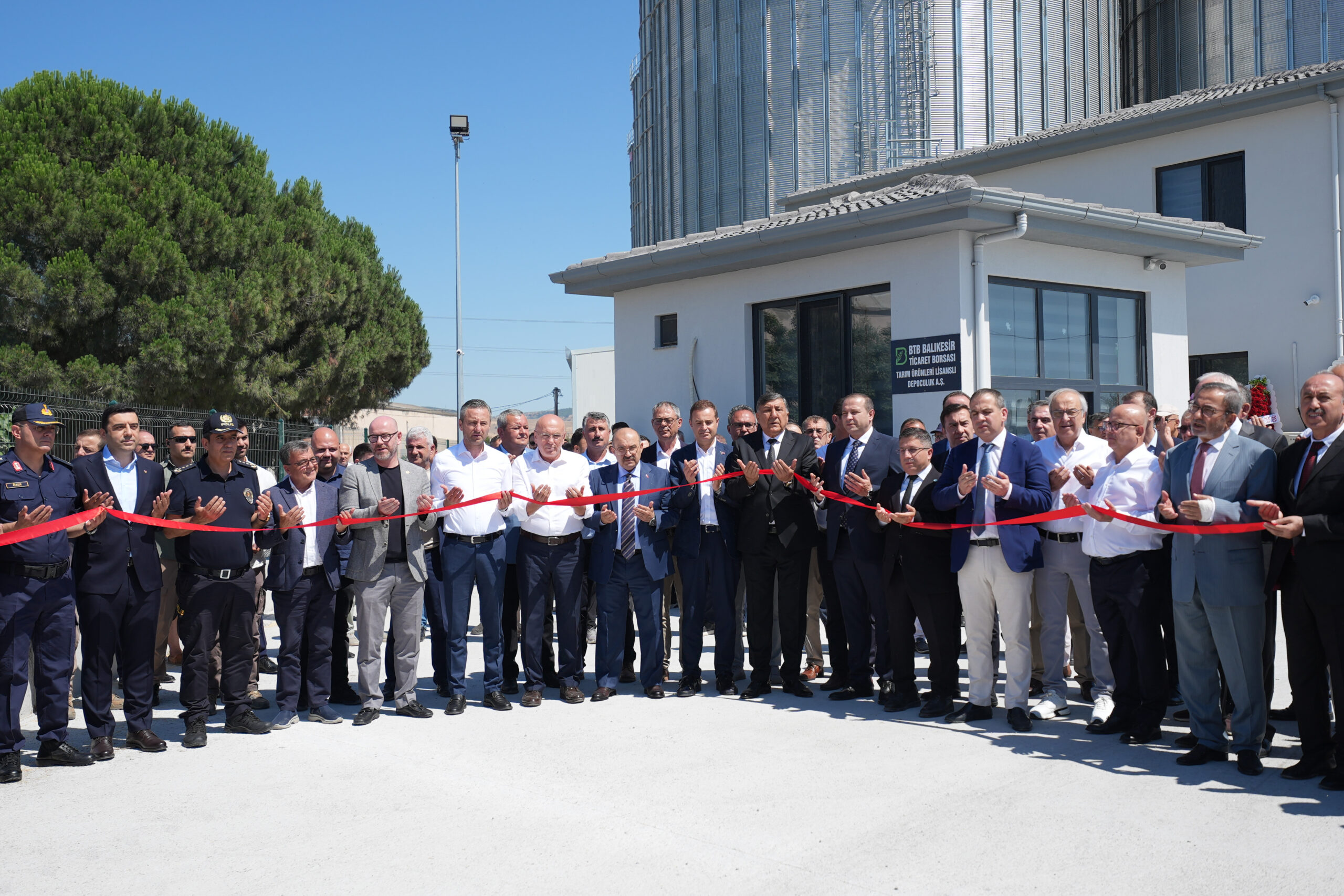 Balıkesir tarımına 5,5 milyon dolarlık dev yatırım: 30 bin tonluk lisanslı depo hizmete açıldı