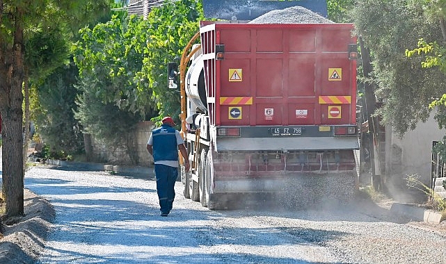 Alaşehir’de 3 Kilometrelik Soğuk Asphalt Uygulamasıyla Yol Konforu Artıyor