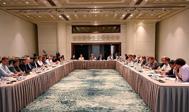 Antalya Bisiklet Turizmi Toplantısında Kemer’in Çevreci Rotakâr Potansiyeli Vurgusu