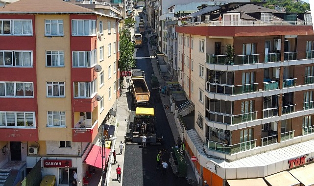 Barış Caddesi’nde Yenileme: Maltepe’de Yol Güvenliği ve Konfor Artırılıyor