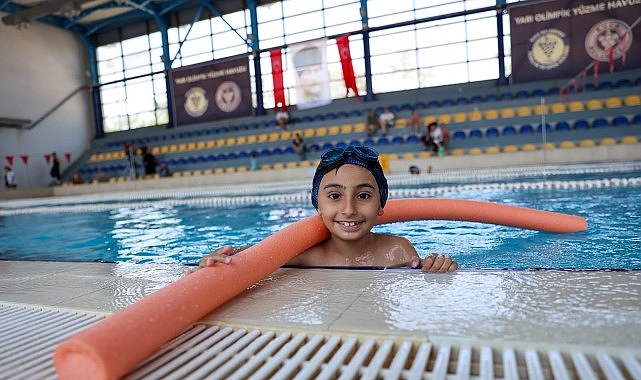Buca’da Yüzme Kurslarıyla Çocuklara Sporla Buluşma Fırsatı