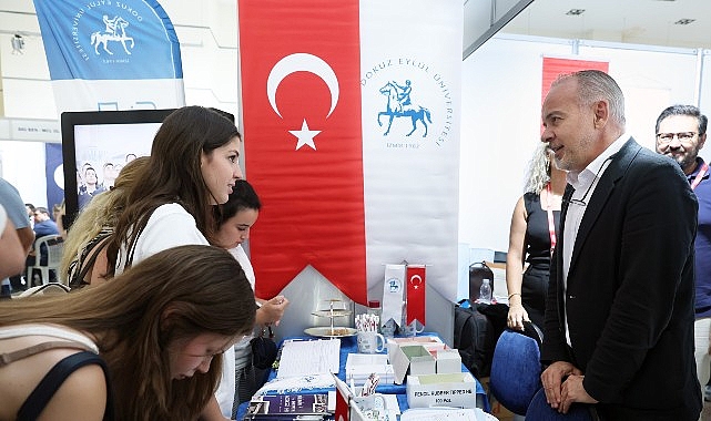 DEÜ İzmir Üniversite Tercih Fuarı’nda Aday Öğrencilerle Buluştu: Eğitim ve Araştırma Vurgusu