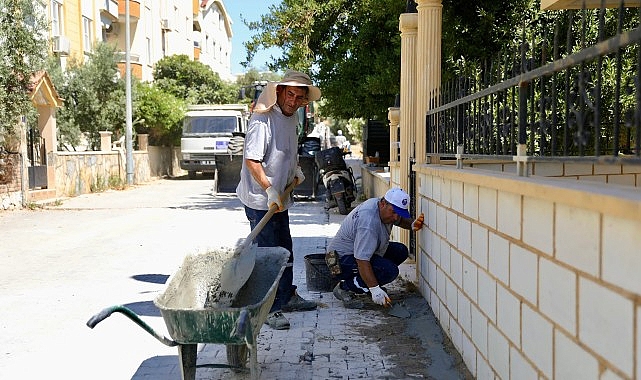 Didim’de Mahallelerde Üstyapı Yatırımlarıyla Yol ve Kaldırım Yenilenmesi