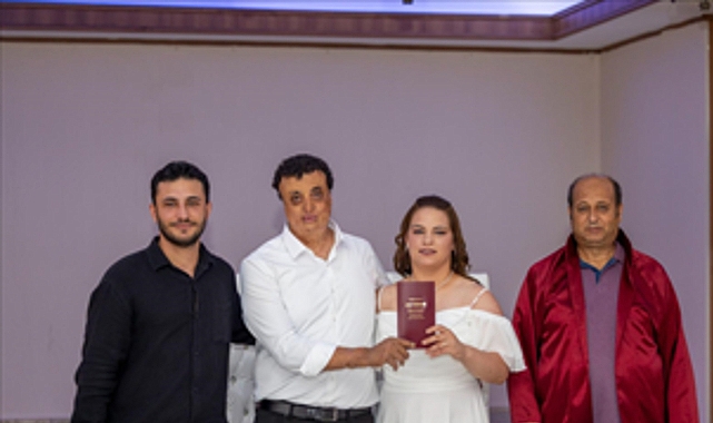 İzmir’de Engelleri Aşan Nikah: Ücretsiz İşaret Dili Çevirmeniyle Mutlu Bir Yuva