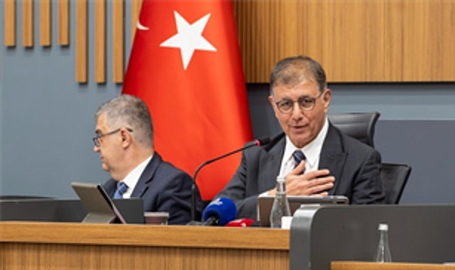 İzmir’de Karabağlar Kentsel Dönüşümü ve Şemikler Üst Geçidi İçin Bakanlıkla Açık Diyalog Çağrısı