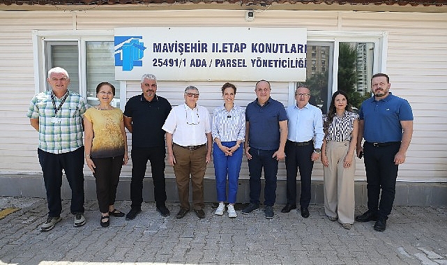Karşıyaka’nın Filizleri Projesiyle Üniversitelere Burs Desteği