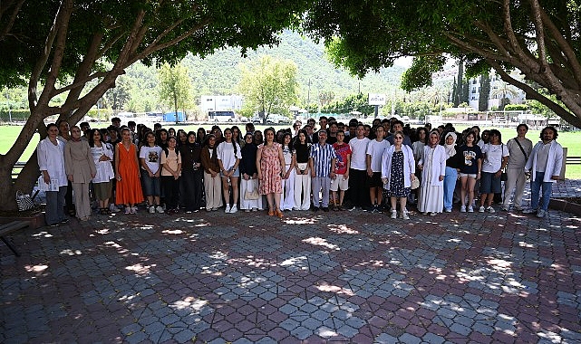 Kemer Belediyesi Ahmet Erkal Kursunda Yeni Dönem İçin Seviye Belirleme Sınavları Başladı