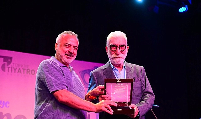 Manisa’da 19. Türkiye Tiyatro Buluşması Başladı: Ödüller ve Konserlerle Açılış Şöleni