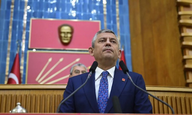 Özgür Özel CHP’den ayrıldı: Yeni parti kurma kararını TBMM’de açıkladı