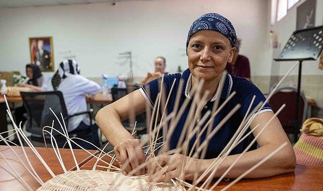 Rattan Sepetleriyle Yeniden Doğuş: Bornova Belediyesi’nin Atölyesiyle İyileşme Hikayesi
