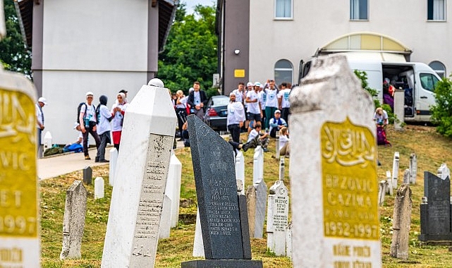 Srebrenitsa Anma Yürüyüşüne Yönelik Şehrin Destek Desteği ve Etkinlik Akışı